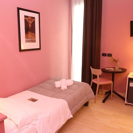Hotel Corallo Ріміні Екстер'єр фото