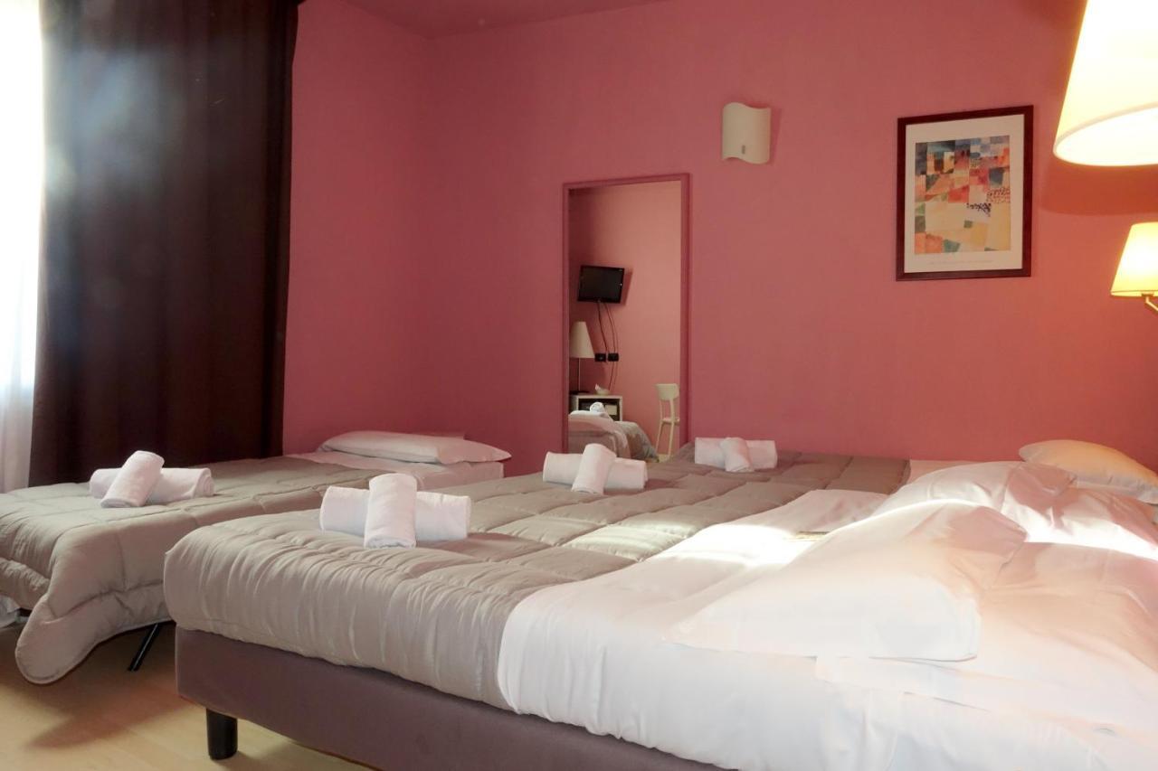 Hotel Corallo Ріміні Екстер'єр фото