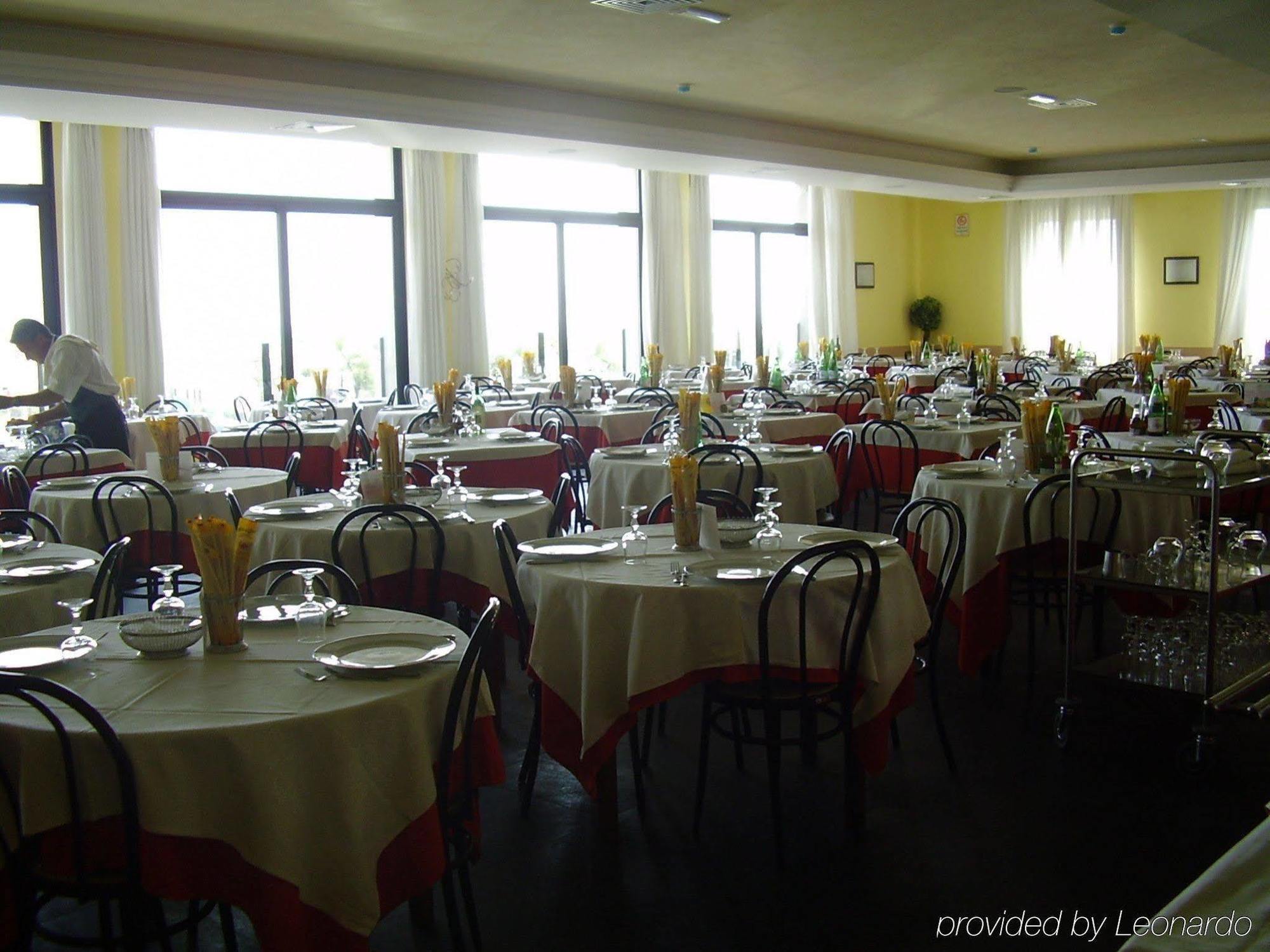 Hotel Corallo Ріміні Ресторан фото